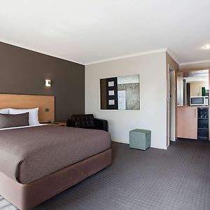 Premium Queen Room